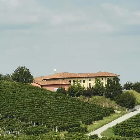 Daire La Casa Di Lucia Alba (Piedmont)