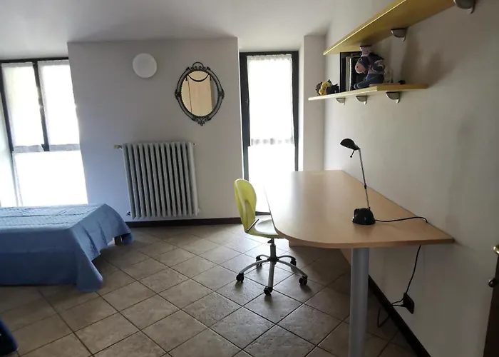 La Casa Di Lucia Alba (Piedmont)